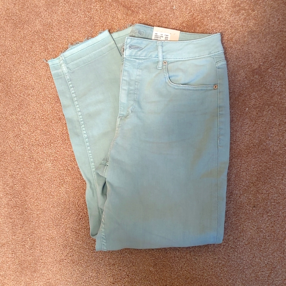 Maurices High Rise Crop Pants Brand New